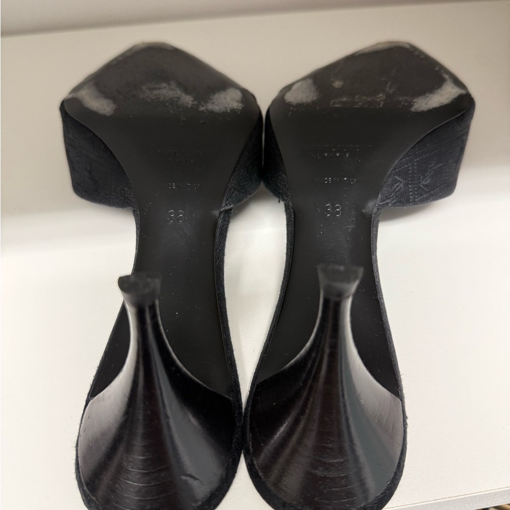 Saint Laurent Black and Gold Heels with Elegant Chain Detail - Picture 6 of 6